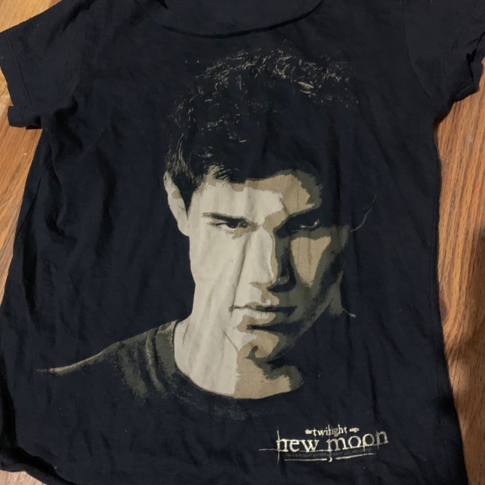 Twilight Fitted Team Jacob tee - Picture 2 of 2